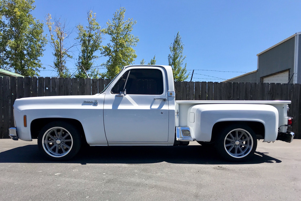 1979 CHEVROLET C10 CUSTOM PICKUP - Front 3/4 - 235457