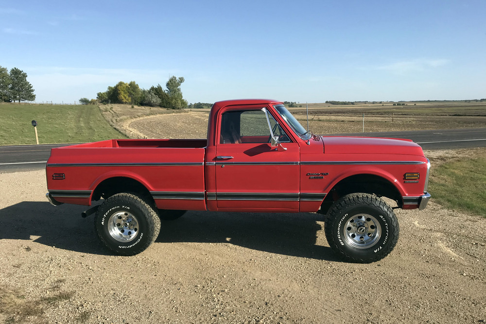 1970 CHEVROLET K10 PICKUP - Side Profile - 235880