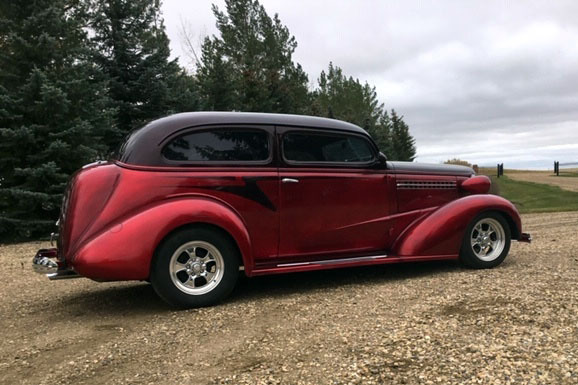 1938 CHEVROLET MASTER DELUXE CUSTOM SEDAN - Side Profile - 235921