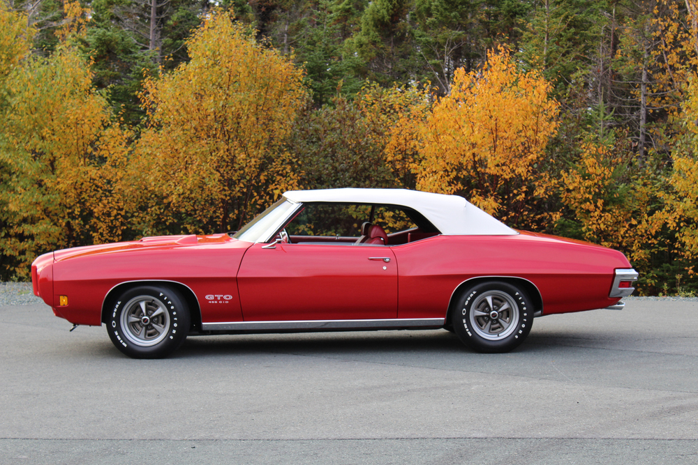 1970 PONTIAC GTO CONVERTIBLE - Side Profile - 236032