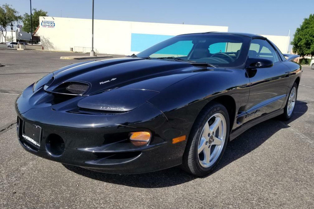 1999 PONTIAC FIREBIRD TRANS AM WS6  - Front 3/4 - 236084