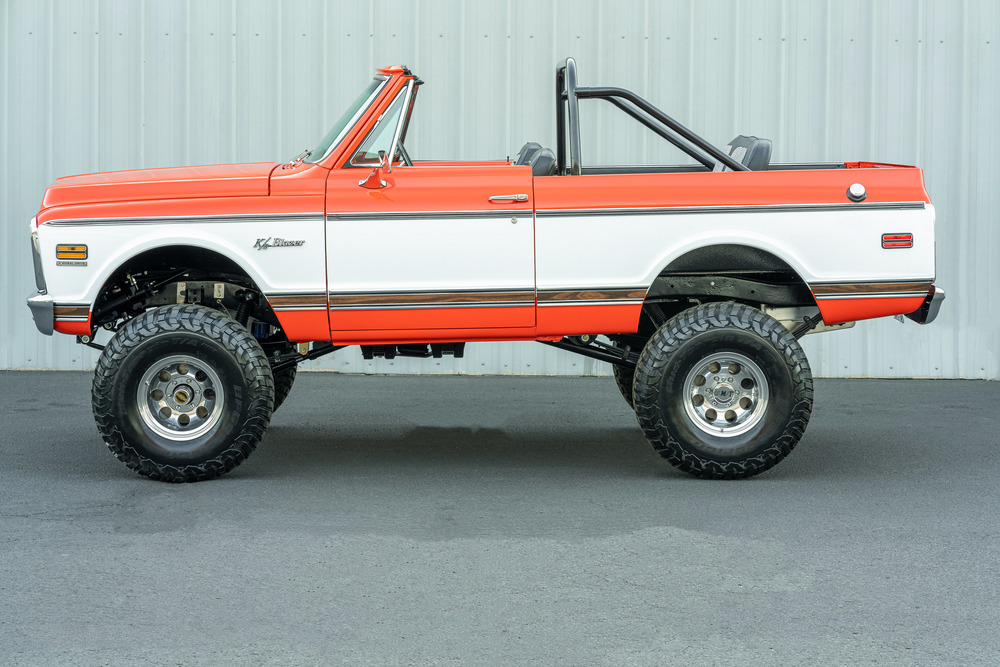 1972 CHEVROLET K5 BLAZER CUSTOM SUV - Side Profile - 236127