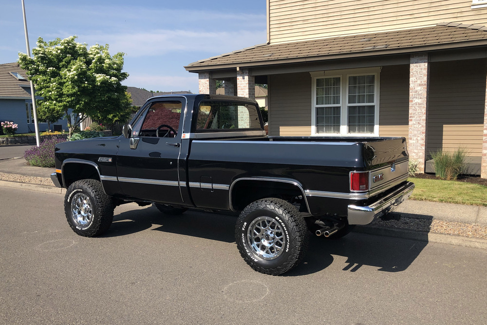 1985 GMC K10 SIERRA - Rear 3/4 - 236231