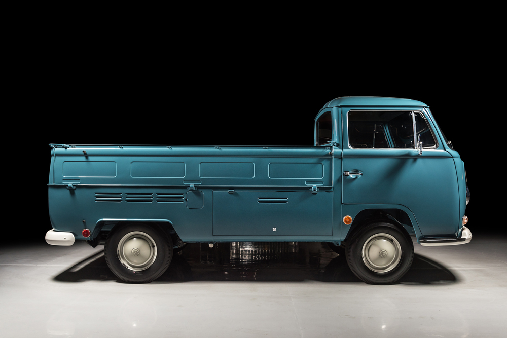 1968 VOLKSWAGEN SINGLE-CAB PICKUP - Front 3/4 - 236416