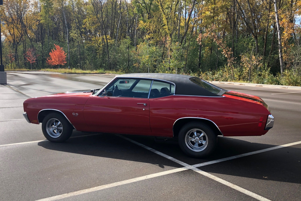 1970 CHEVROLET CHEVELLE SS - Rear 3/4 - 236566