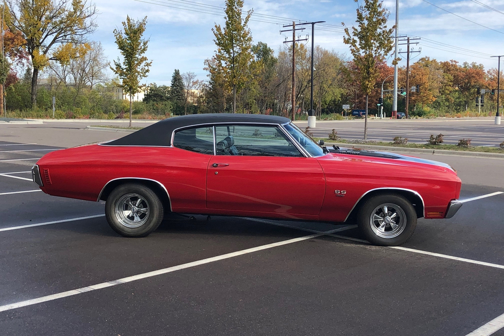 1970 CHEVROLET CHEVELLE SS - Side Profile - 236566