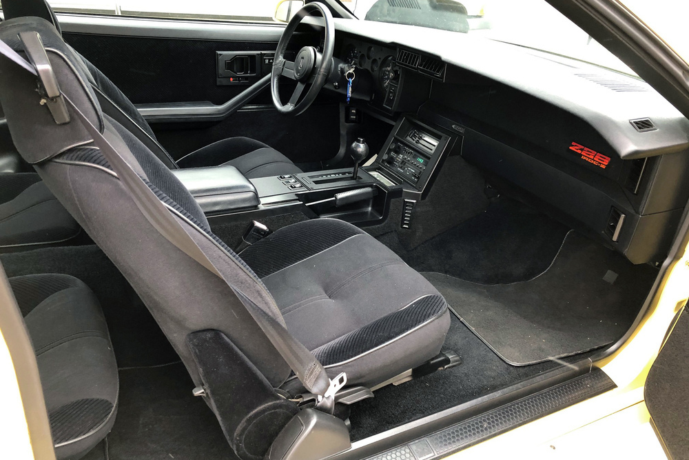 1986 camaro interior
