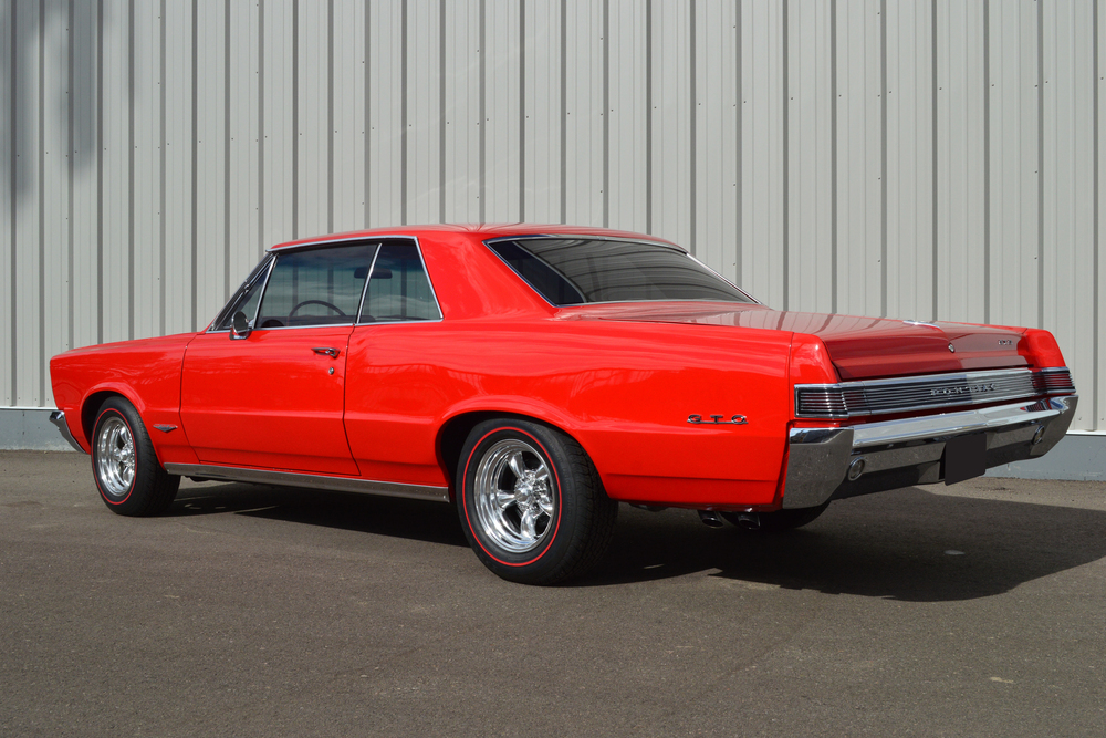 1965 PONTIAC GTO - Rear 3/4 - 236661