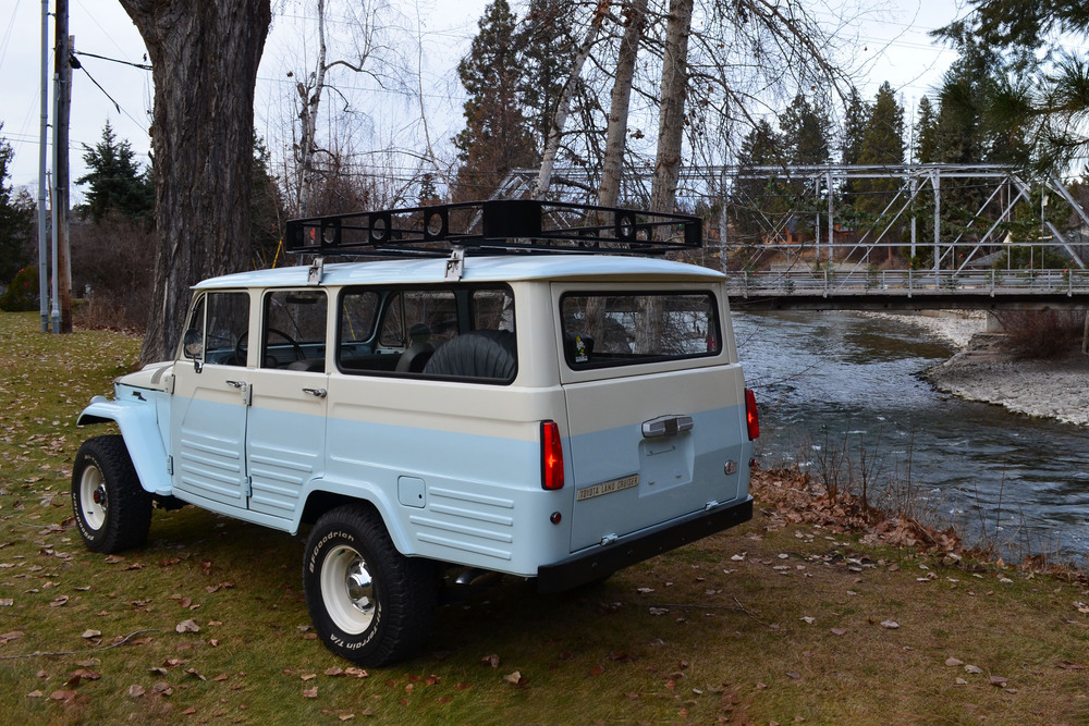 1966 TOYOTA LAND CRUISER FJ45LV CUSTOM SUV - Rear 3/4 - 236723