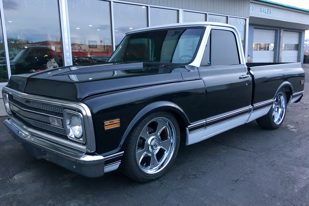 1969 CHEVROLET C10 CUSTOM PICKUP - Front 3/4 - 237016