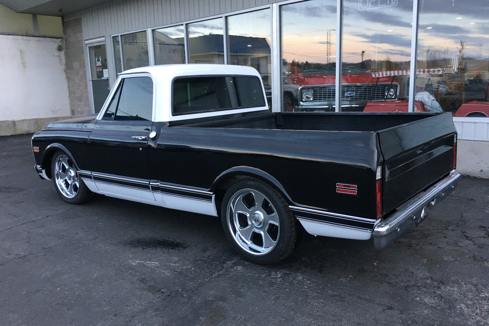 1969 CHEVROLET C10 CUSTOM PICKUP - Rear 3/4 - 237016