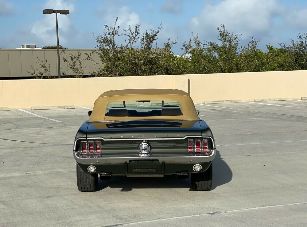 1968 FORD MUSTANG CONVERTIBLE  - Rear 3/4 - 237017