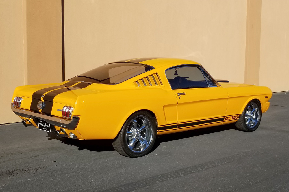 1966 FORD MUSTANG 2+2 FASTBACK - Rear 3/4 - 237021