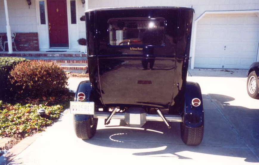 1927 FORD MODEL T 2 DOOR HOT ROD - Rear 3/4 - 23705