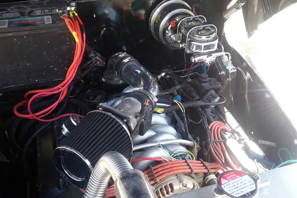 1945 FORD CUSTOM PICKUP - Engine - 237051