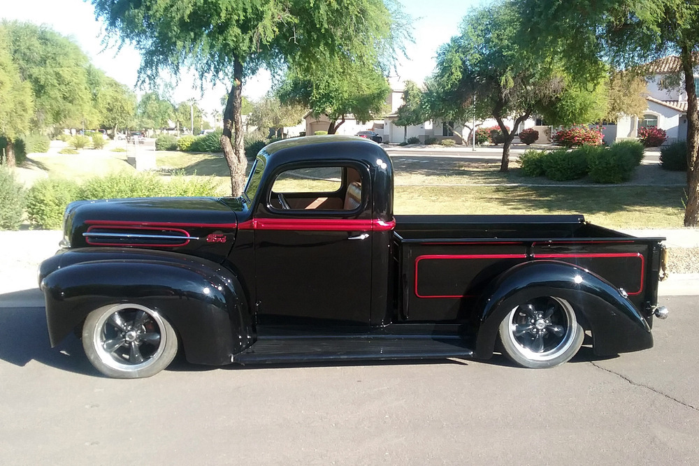 1945 FORD CUSTOM PICKUP - Side Profile - 237051