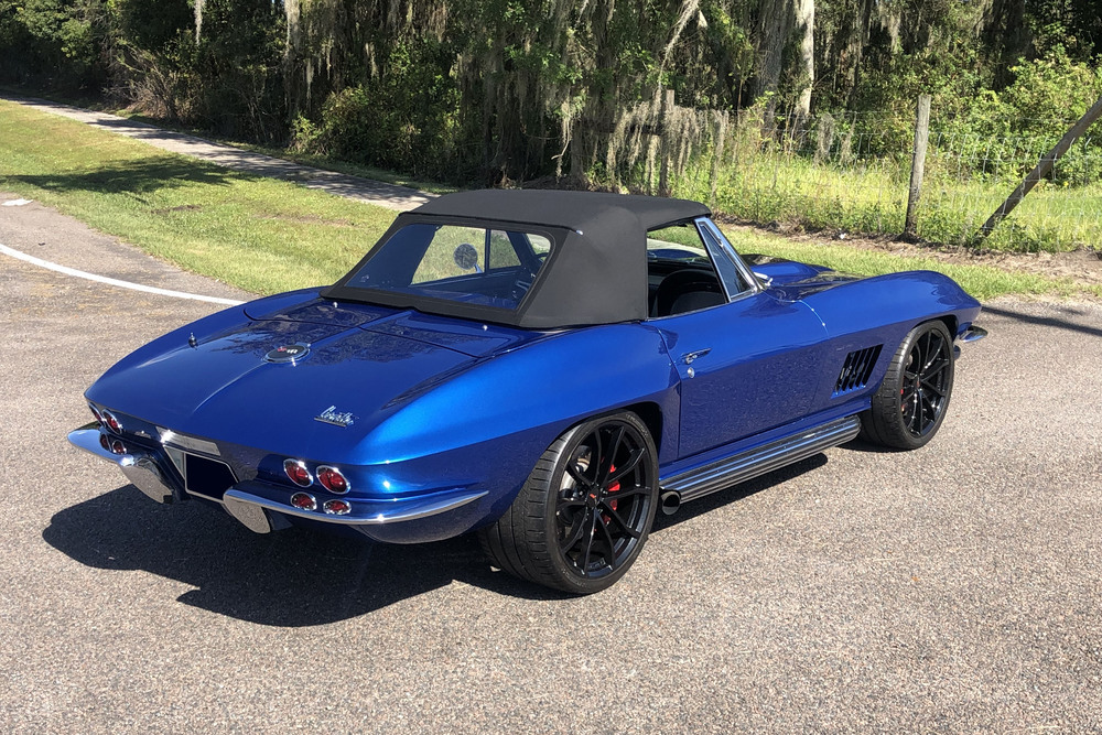 1965 CHEVROLET CORVETTE CUSTOM CONVERTIBLE - Rear 3/4 - 237152