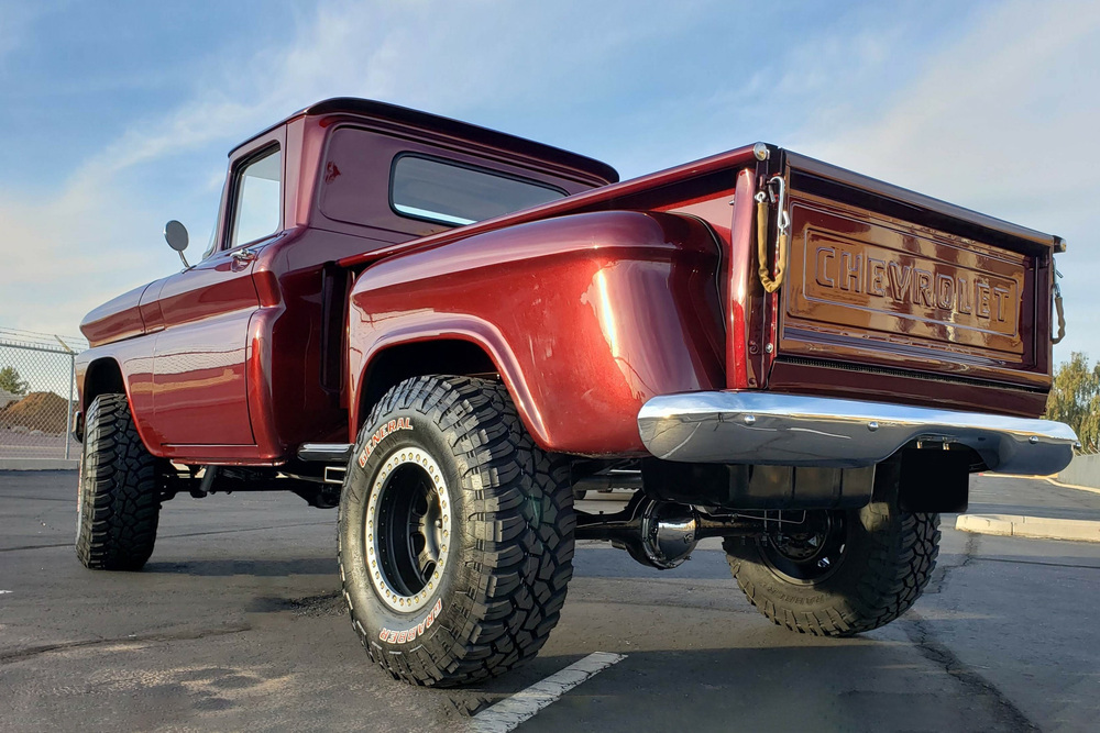 1961 CHEVROLET APACHE CUSTOM PICKUP - Rear 3/4 - 237165