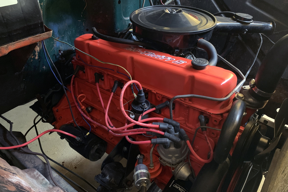 1955 CHEVROLET 3600 FLATBED PICKUP - Engine - 237166