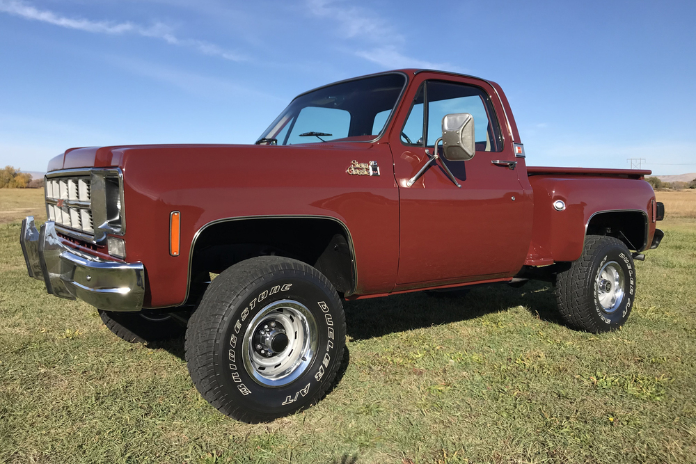 1977 GMC SIERRA PICKUP - Front 3/4 - 237168