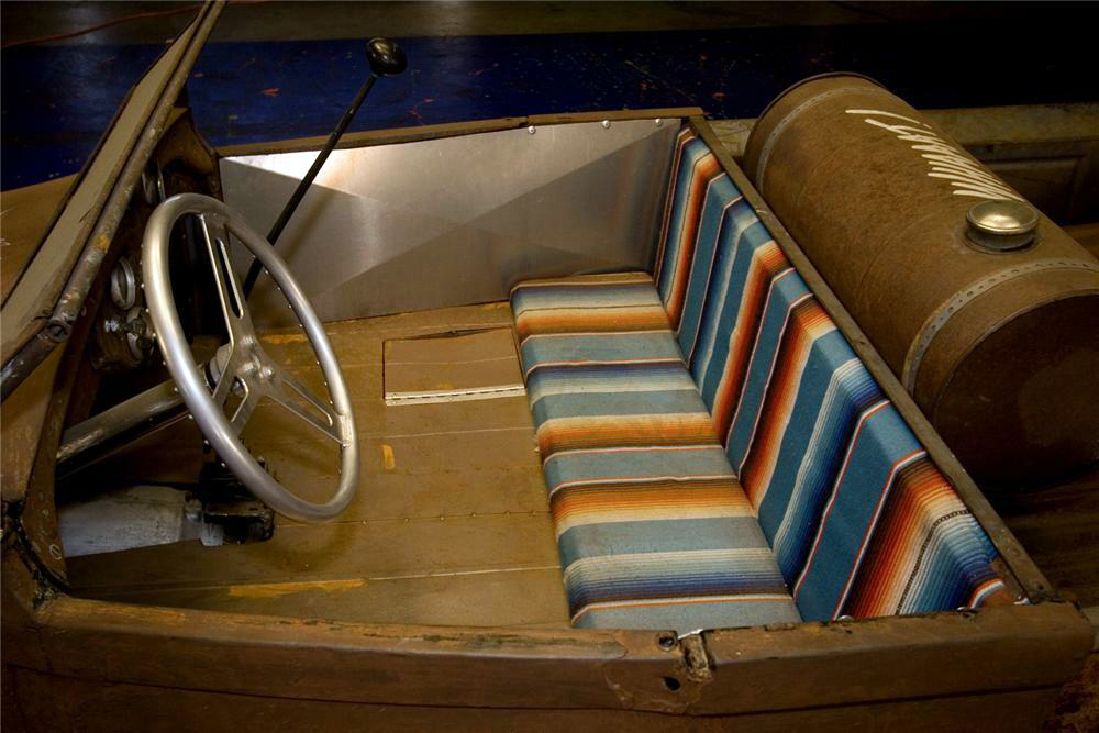 1929 FORD MODEL A CUSTOM ROADSTER PICKUP - Interior - 237217