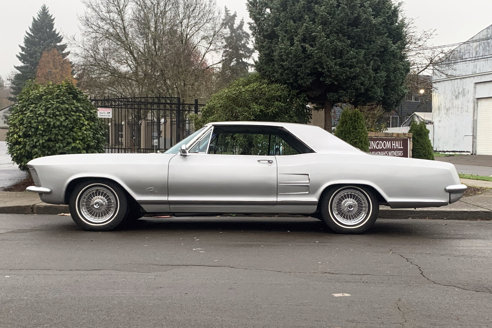 1963 BUICK RIVIERA - Side Profile - 237283
