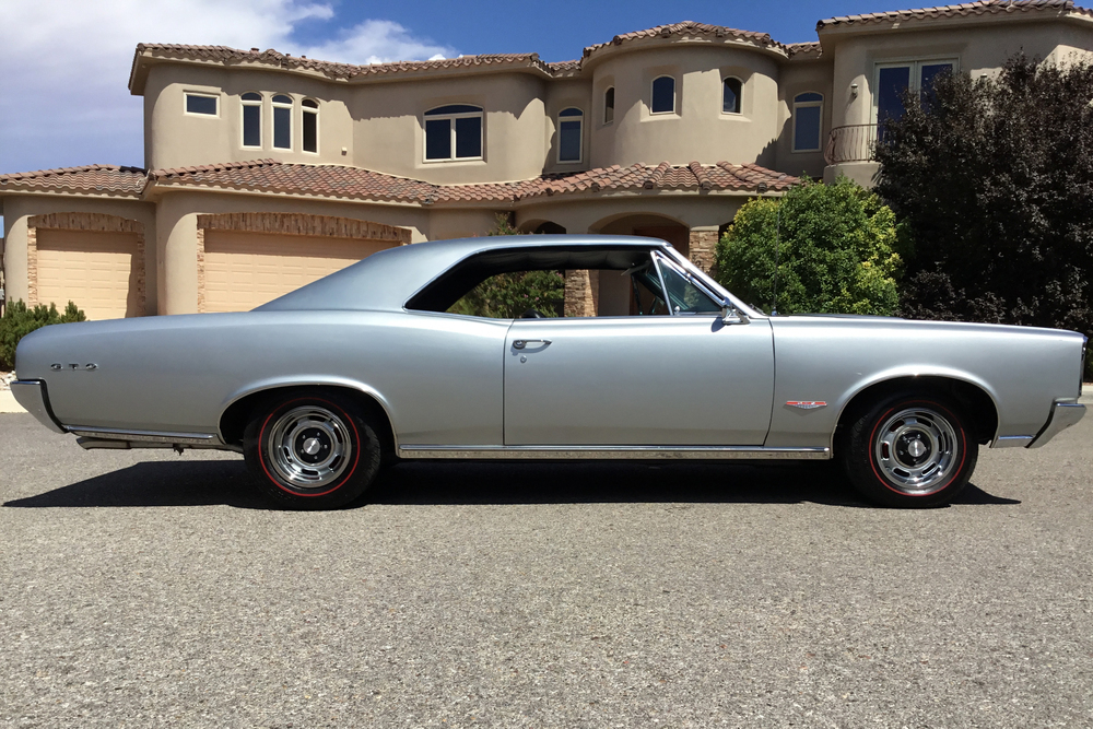 1966 PONTIAC GTO - Side Profile - 237371