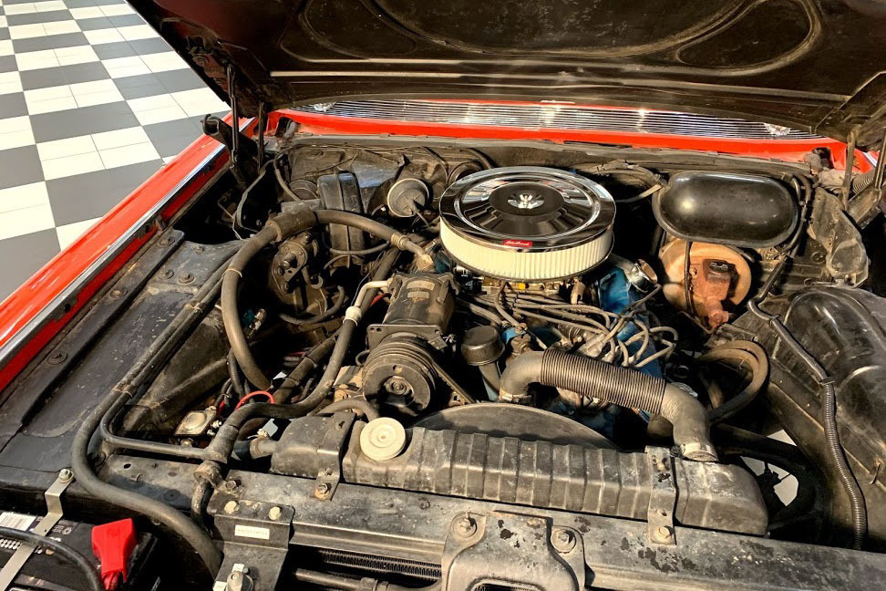1961 CADILLAC COUPE DE VILLE - Engine - 237457