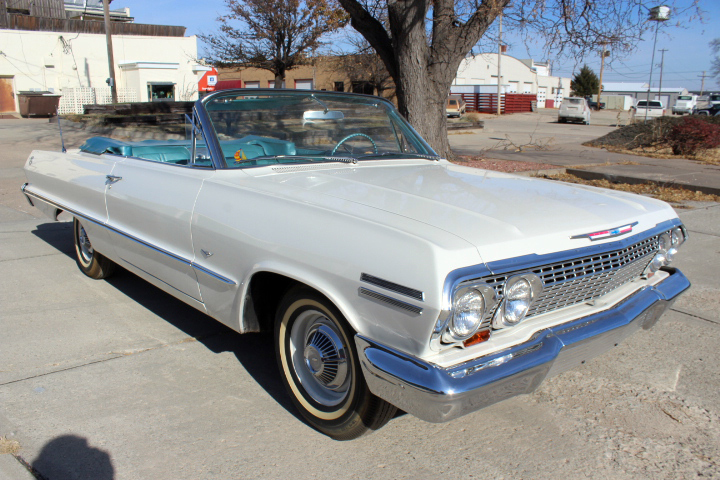 1963 CHEVROLET IMPALA CONVERTIBLE - Front 3/4 - 237519