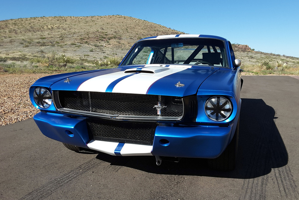 1965 FORD MUSTANG - Front 3/4 - 237539