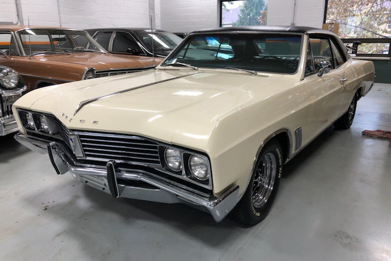 1967 BUICK SKYLARK - Front 3/4 - 237743