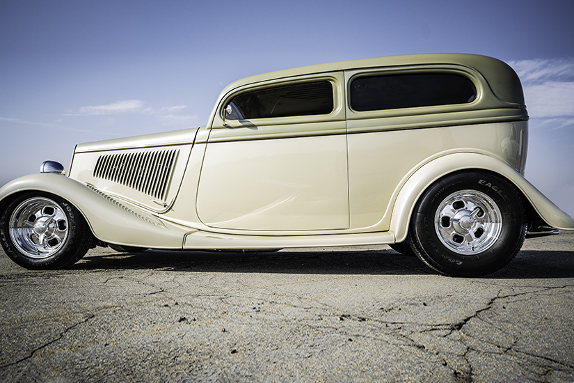 1934 Ford Custom 2 Door Sedan