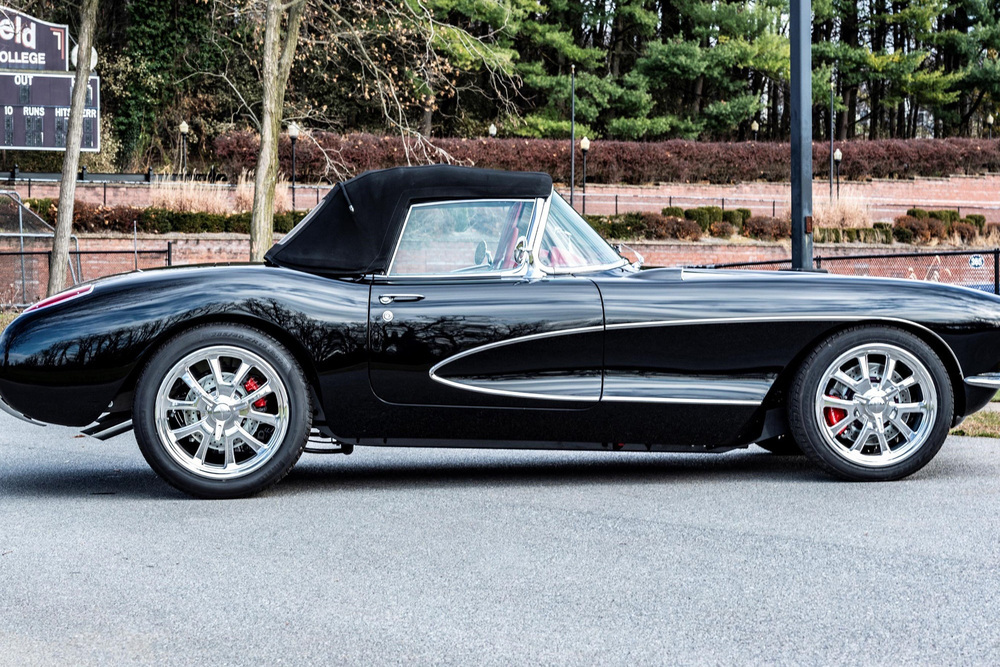1957 CHEVROLET CORVETTE CUSTOM CONVERTIBLE - Side Profile - 237852