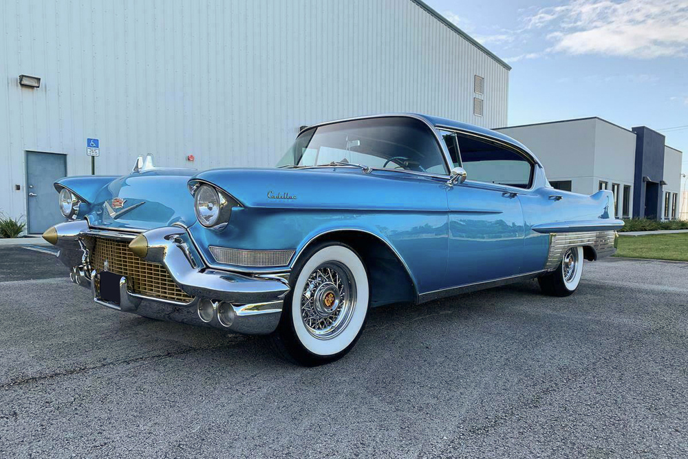 1957 CADILLAC SERIES 60 SPECIAL CUSTOM SEDAN - Front 3/4 - 237862