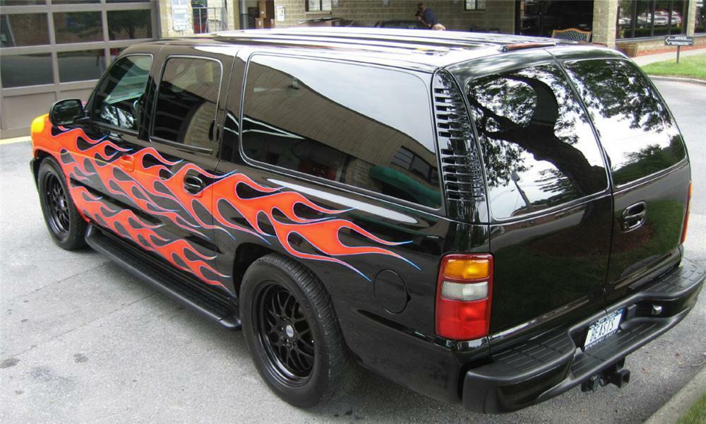 2000 CHEVROLET SUBURBAN CUSTOM - Rear 3/4 - 23806