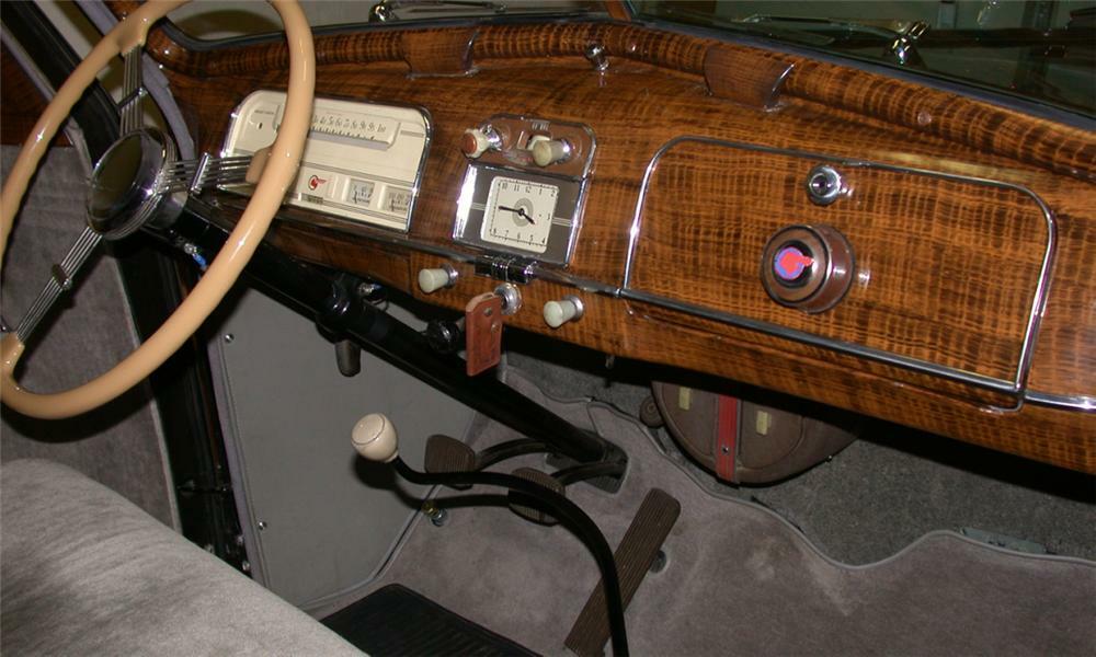 1937 PONTIAC DELUXE 4 DOOR SEDAN - Interior - 23820