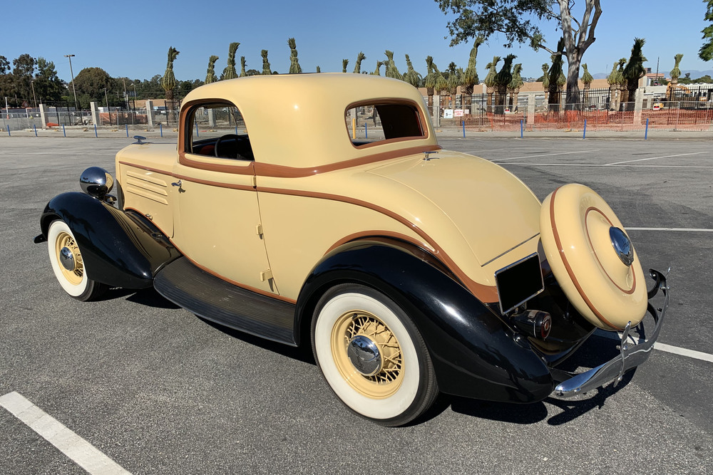 1934 HUPMOBILE - Rear 3/4 - 238203