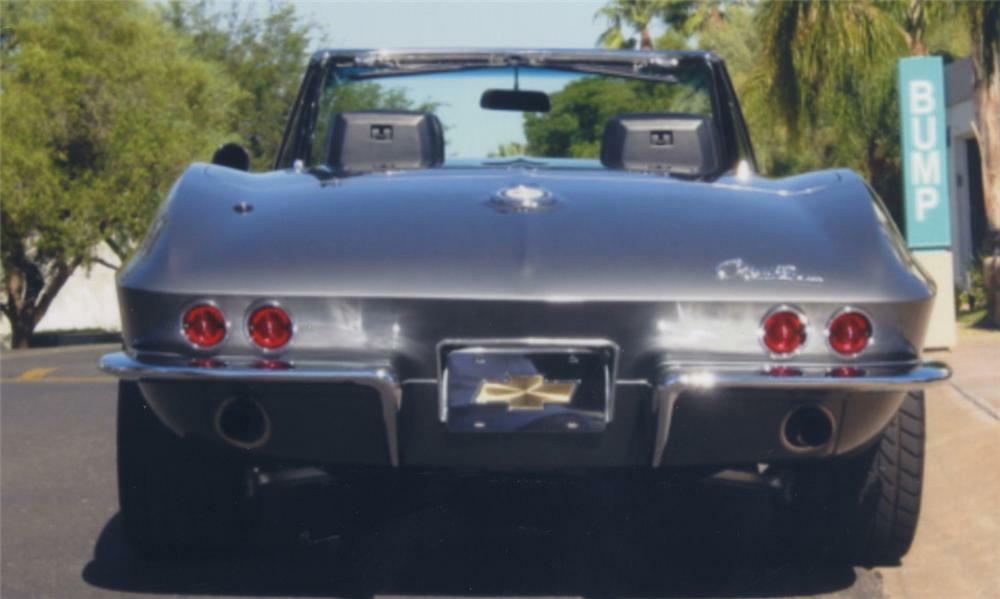 1965 CHEVROLET CORVETTE CUSTOM CONVERTIBLE - Rear 3/4 - 23829