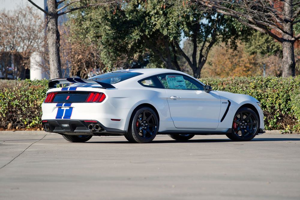 2016 FORD SHELBY GT350R - Rear 3/4 - 238333