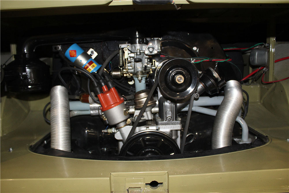 1960 VOLKSWAGEN 23-WINDOW BUS - Engine - 238398