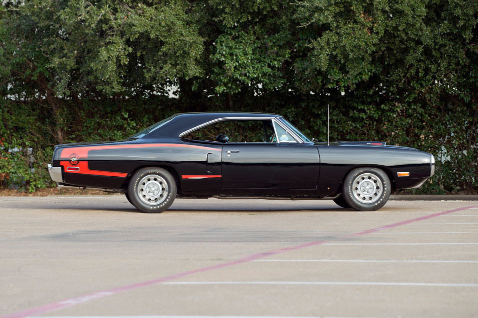 1970 DODGE SUPER BEE - Side Profile - 238524