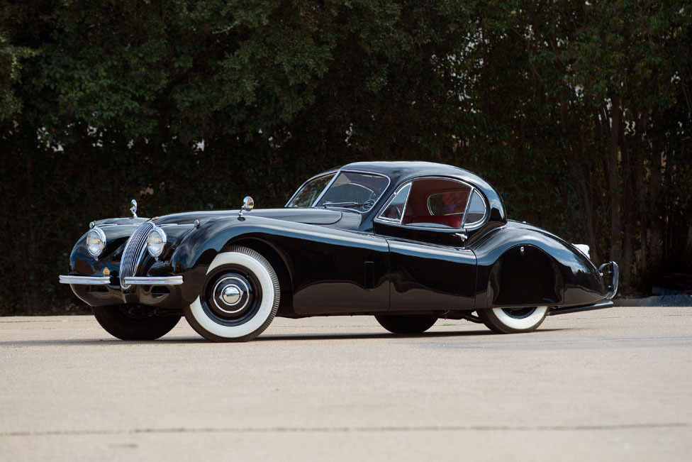 1952 JAGUAR XK120 - Front 3/4 - 238525
