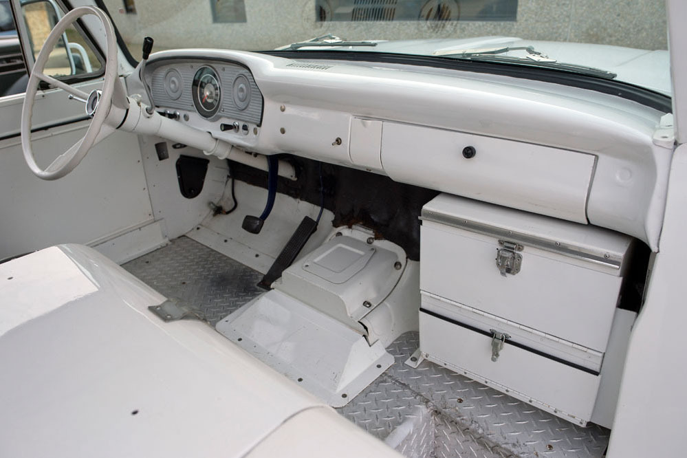 1965 FORD F-250 GOOD HUMOR ICE CREAM TRUCK - Interior - 238541