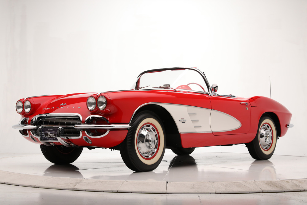1961 CHEVROLET CORVETTE CONVERTIBLE - Front 3/4 - 238607