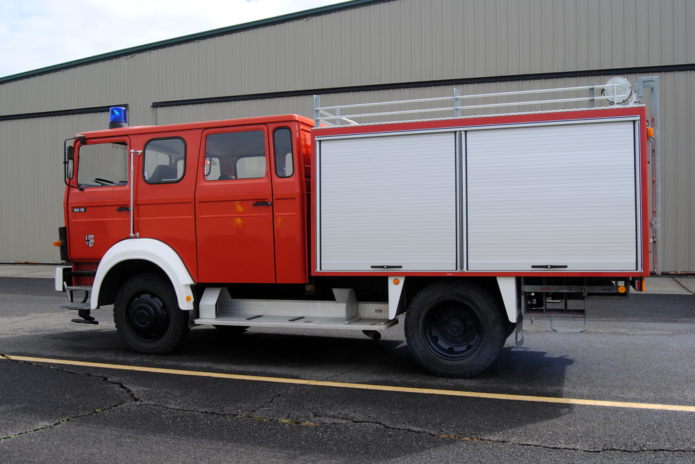 1987 IVECO 90-16 MAGIRUS FIRE TRUCK - Side Profile - 238646