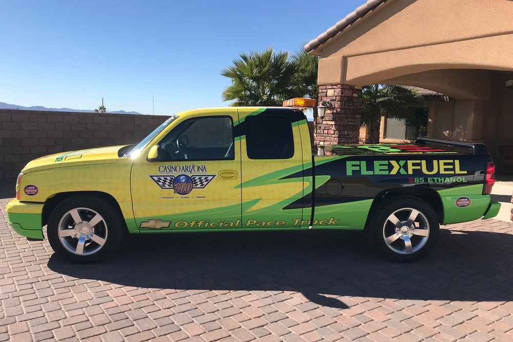 2006 CHEVROLET C1500 CUSTOM PICKUP - Side Profile - 239032