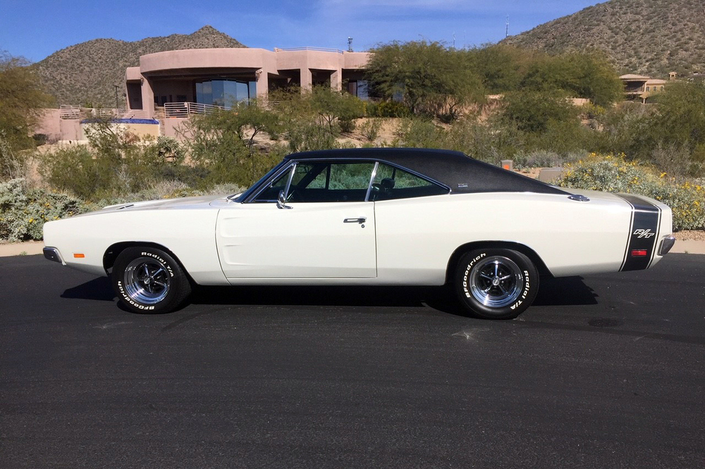 1969 DODGE CHARGER R/T SE - Side Profile - 239101