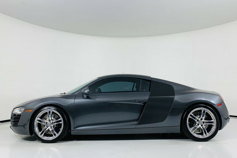 2011 AUDI R8 - Side Profile - 239439