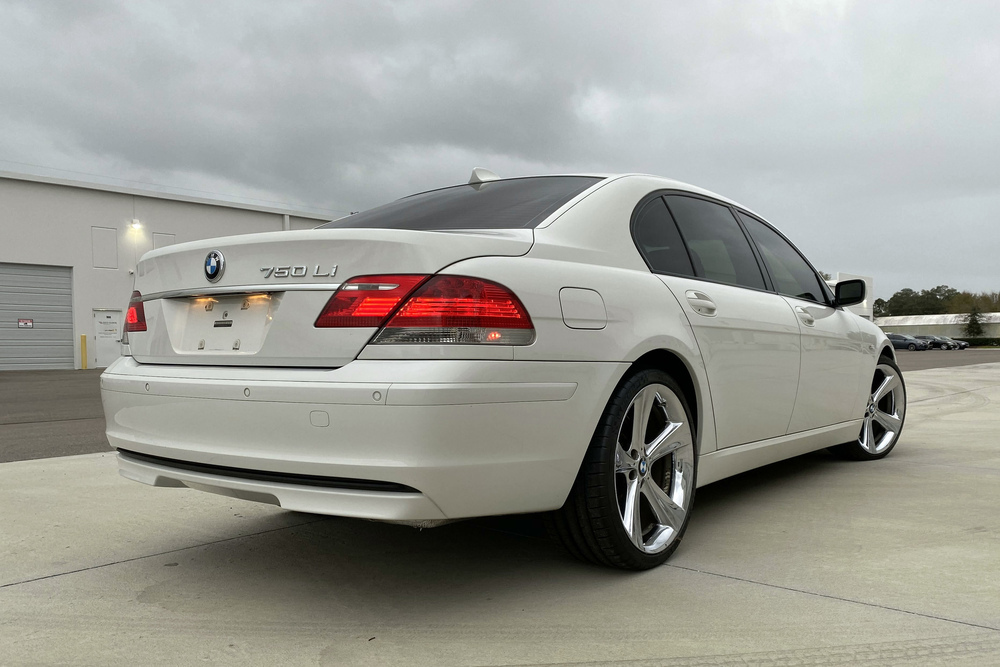 2008 BMW 750Li - Rear 3/4 - 239841