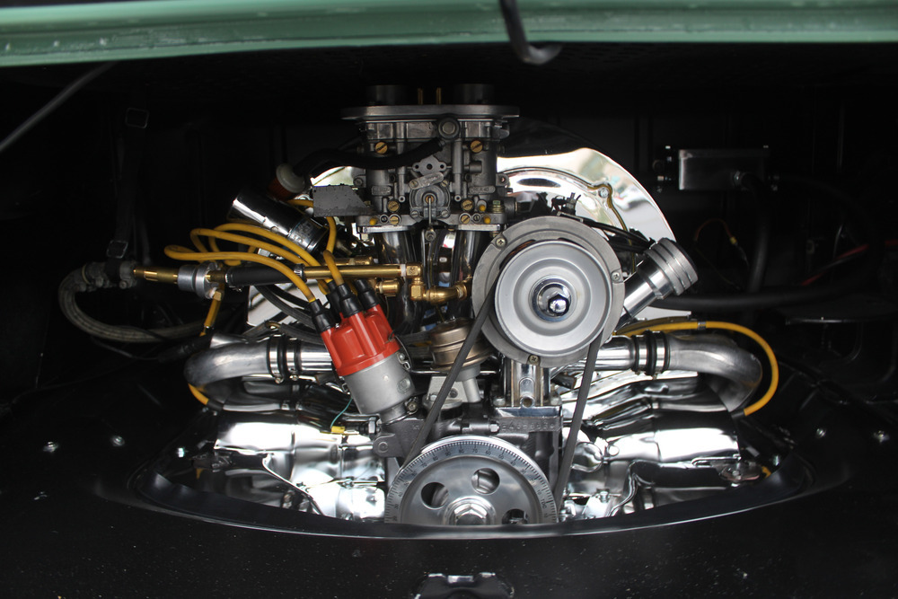 1971 VOLKSWAGEN CUSTOM BUS - Engine - 239965